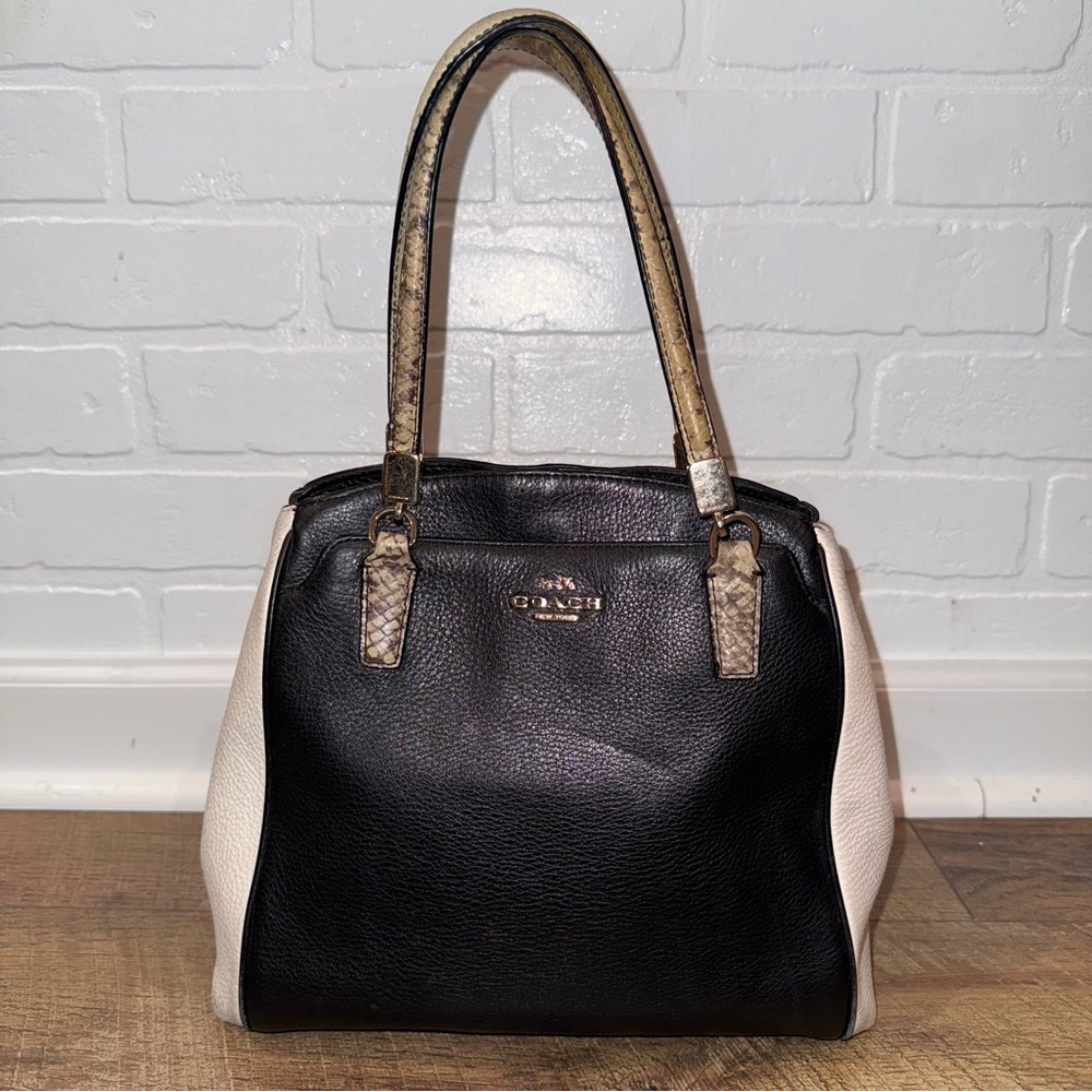 Coach Minetta Snakeskin-Patterned Black and Cream Crossbody Bag